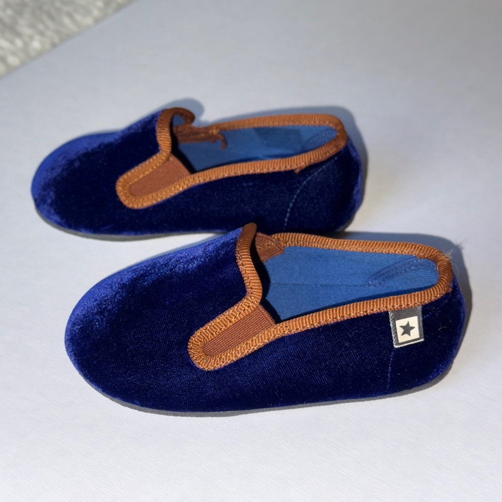 Bonton Navy Blue Velvet Kids Slippers with Brown Trim